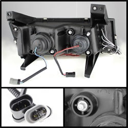 ( Spyder ) - Projector Headlights - Halogen Model Only ( Not Compatible With Xenon/HID Model ) - LED Halo - Chrome - High 9005 (Not Included) - Low H1 (Included)