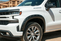 EGR - 791694 - USA Black Bolt-On Style Fender Flares